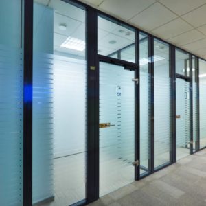 Алюминиевая перегородка Alutech GFTD685
